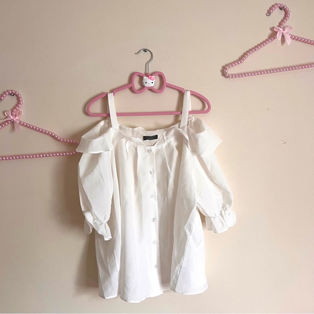 CHUU Korean White Chiffon Off-Shoulder Blouse with Ruffle Collar ⋆ PRE-LOVED ⋆